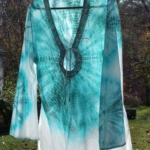 Elegant Teal Blouse with Intricate Detailing